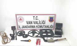 Van’da kaçak kazı yapan 3 kişi yakalandı