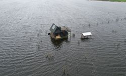 Ulubat Gölü taştı, felaket havadan görüntülendi
