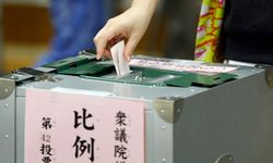 Japonya erken genel seçim için sandık başına gitti