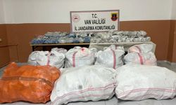 Van Başkale’de 3 milyon 181 bin TL değerinde kaçak eşya ele geçirildi