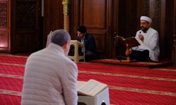 Van’da Mukabele Geleneği Ramazan Boyunca Yoğun İlgiyle Devam Ediyor