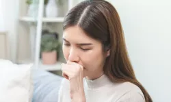 Dikkat: Kış aylarında ortaya çıkan inatçı öksürük sizi yanıltmasın!