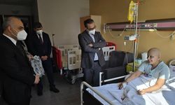 Van'da tedavi gören Onkoloji hastalarına moral ziyareti