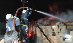 Van’da korkutan ahır yangını