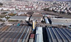 Tarihi Kule Zamana Direniyor