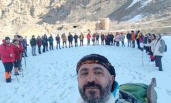 Van’da Doğa Tutkunları, Der Meryem Manastırı’na Kış Yürüyüşü Yaptı