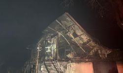 Uşak’ta Prefabrik Evde Çıkan Yangında Karı-Koca Hayatını Kaybetti