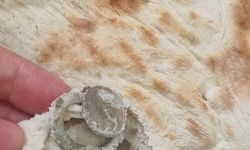 Ekmeğin İçinden Bozuk Para Halkası Çıktı