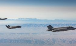 İsrail, İran'ın batısına düzenlediği saldırılarda yüzlerce askeri hedefi vurduğunu iddia etti