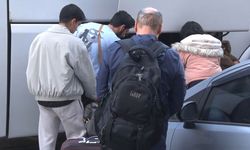 İran’a Dönüş Yapan İranlılar, ABD ve İsrail’e Tepki Gösterdi