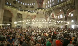 Van Bayram Namazı Saati 2026 Belli Oldu: İşte Saat ve Kılınışı