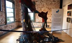Deynizden çıkarılan hayalet ağlar sanat eserine dönüştü