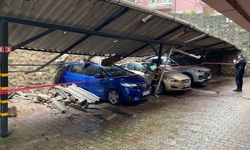 Bursa’da İstinat Duvarı Çöktü, 3 Lüks Araç Hasar Gördü