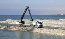 Van sahil bandı araç ve yaya girişine kapatıldı