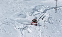 Van’da Mart Ayında Karla Mücadele Sürüyor