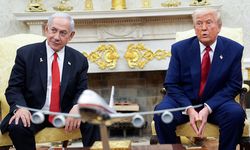 Netanyahu’nun Trump’a Hamaney Saldırısı İstihbaratını Verdiği İddia Edildi
