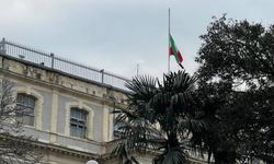 İran Başkonsolosluğu’nda bayrak yarıya indirildi