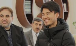 Japon gezgin müslüman oldu