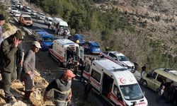 Mersin’de korkunç kaza: 3 ölü 11 yaralı