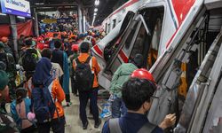 Endonezya'da tren kazası: 14 ölü