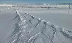 Van’da 40 yerleşim yerinin yolu ulaşıma kapandı