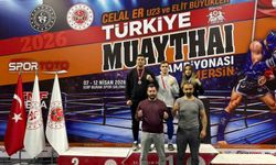 Vanlı sporcular şampiyonadan ödüllerle döndü