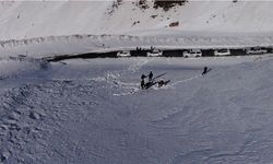 AFAD’dan Bahçesaray yolunda çığ incelemesi