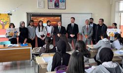 Çaldıran Müftülüğünden öğretmenlere "Geçmiş Olsun" çiçeği