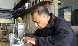 Babasından Öğrendiği Terzilikle 50 Yıldır Şalvar Dikiyor