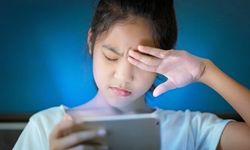 Ekran Bağımlılığı Çocuklarda Omurga Sağlığını Tehdit Ediyor