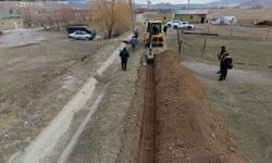 Gürpınar’da 800 metrelik yeni içme suyu hattı tamamlandı