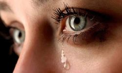 Sürekli Gözyaşı Akması Duygusal Değil, Sağlık Sorunu Olabilir