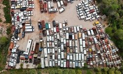 Yediemin otoparkları araç mezarlığına döndü