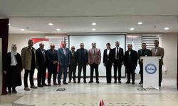 Van Muradiye’de "Eğitim Yönetiminde Liderlik" Konulu Seminer Düzenlendi