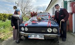 86 yaşında eşi için gelin arabası süsledi