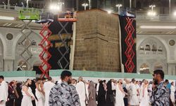 Kâbe duvarları bakıma alındı