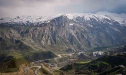 Hakkari Karayolu İçin Kritik Uyarı: Heyelan Riskine Karşı Mühendislik Çözümü Şart