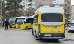 Van’da Tıka Basa Doldurulan Minibüsler Vatandaşı Çileden Çıkardı