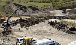 Van-Hakkari Kara Yolunda Heyelan Sonrası Panel Köprü Çalışmaları Devam Ediyor