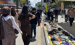 Van’da bayram yoğunluğu: Cumhuriyet Caddesi’nde yoğunluk oluştu