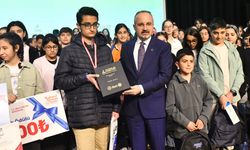 İçişleri Bakan Yardımcısı Turan Van’da kitap okuma ödül törenine katıldı