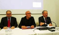 Van’daki Panelde Çarpıcı Analiz: Küresel Düzenin Geleceği Belirsiz