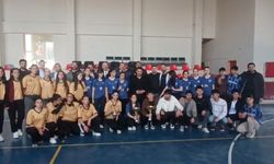 Özalp’te Liseler Arası Voleybol Turnuvası