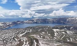 Nemrut Krater Gölü havadan görüntülendi