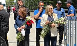 CHP Genel Başkanı Kılıçdaroğlu‘na Çiçekli Karşılama