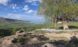 Van’ın saklı cenneti Yuvaköy ziyaretçilerini büyülüyor