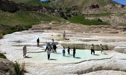 Van’ın saklı doğal ve tarihi hazineleri ziyaretçilerin ilgisini çekiyor