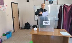 Başkale’de 4 mahallede yeniden muhtar seçimi yapıldı