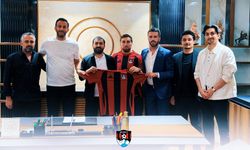 Ozan Can Kökçü Vanspor’da! Vanspor’dan orta sahaya Hollanda takviyesi
