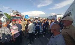 Van'da otomobil ile minibüs çarpıştı: 5 yaralı
